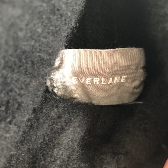everlane Black The Italian Wool Turtleneck Sweater - Picture 5 of 7